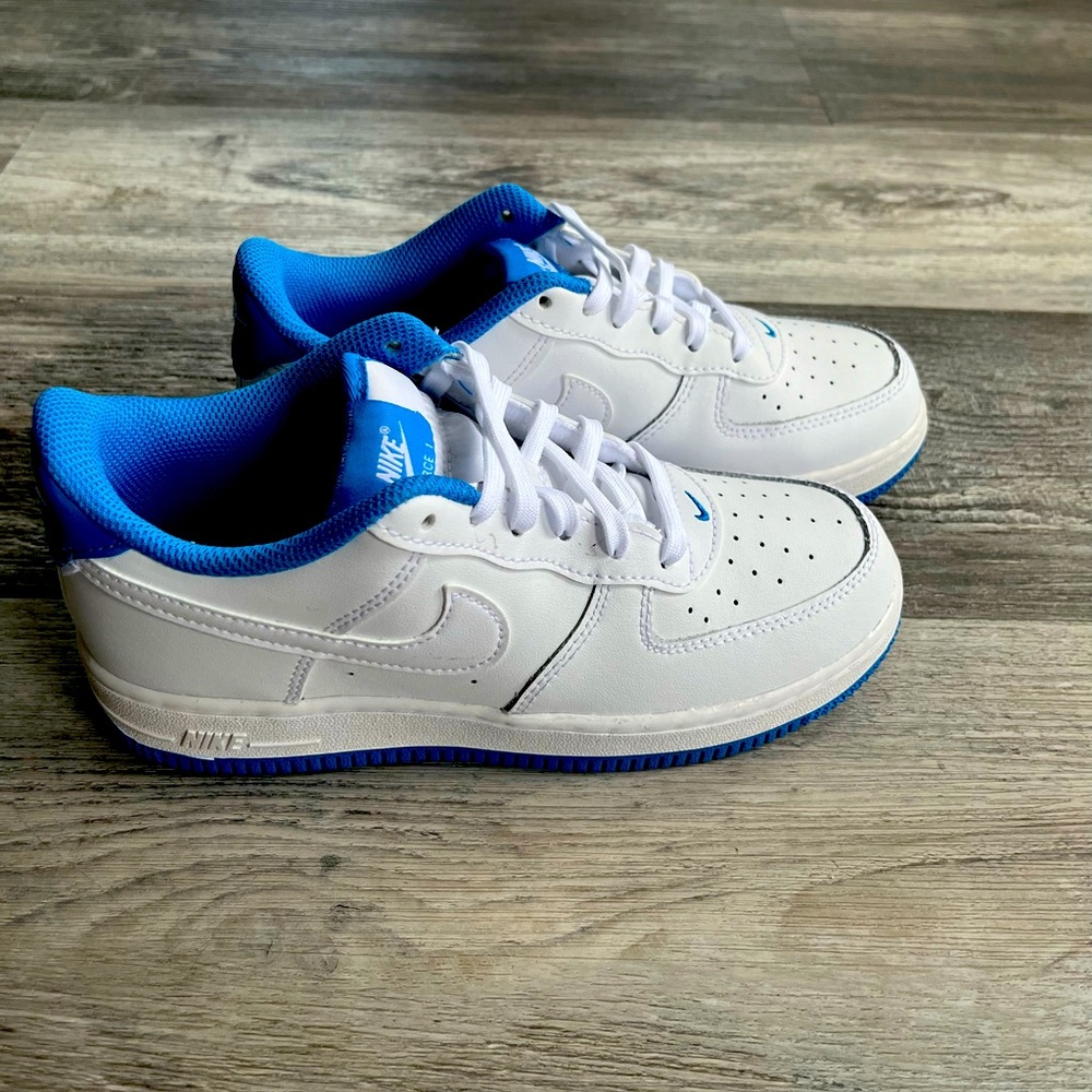 NIKE Air Force 1 ESS; New